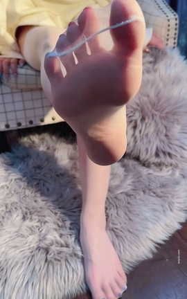 易直播女神ummy颜颜-足控福利视频vx0055[1080X1920][1分29秒]_丽丝库