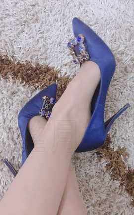 丝月神-2018.01.19绸面方扣高跟肉