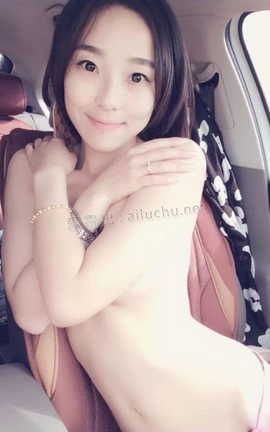 爱露出全站付费资源-转载区  萌妹子露脸露出之草原情歌_丽丝库