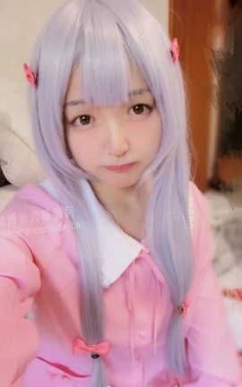 一只肉酱阿-露脸照