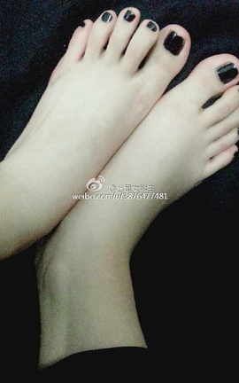 微博萝莉-丝足女学生 part1_丽丝库