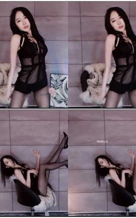 虎牙 暖暖(周童潼)-直播 魔法书福利 V229[1920X1080][2分53秒]_丽丝库