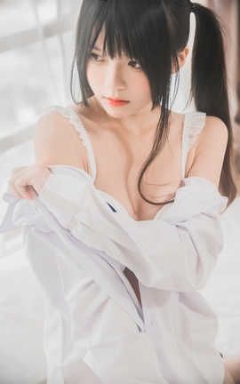 桜桃喵-白衬衫双马尾1_丽丝库