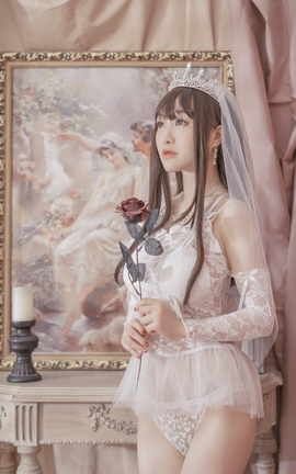 小何童鞋-尾巴婚纱_丽丝库