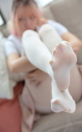 森萝财团 SSR-012 奶白超滑丝袜_丽丝库