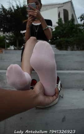 站前女神 恋足美腿棉袜女神级摄影套图 101_丽丝库