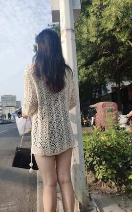 推特 高颜值账号 美腿美胸人妻野喵喵_丽丝库