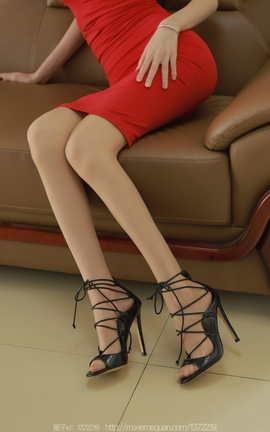 异思趣向IESS  2023.07.10 丝享家 1476 团团《激情火焰红》_丽丝库