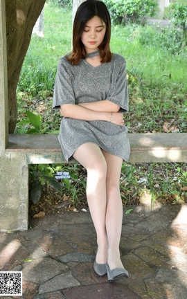 大生模拍 No.052 欣欣 可爱少女和丝袜_丽丝库