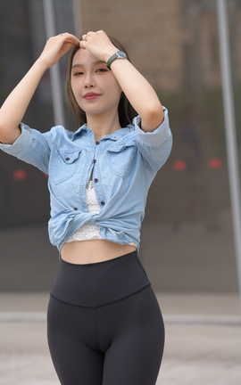 精选街拍作品 NO.0967 一始街拍作品 黑色瑜伽裤青春女孩 part6_丽丝库