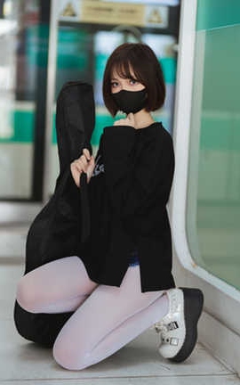 洛桑w伊梓 升玖老师 地铁吉他_丽丝库