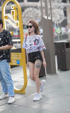 精选街拍作品 NO.1076 凯恩街拍作品 尽显清纯可爱_丽丝库