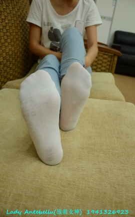 站前女神 恋足美腿棉袜女神级摄影套图 049_丽丝库