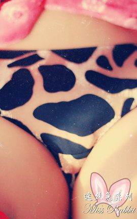 迷丝兔大尺度丝袜写真 No.054 当姨妈来敲门_丽丝库