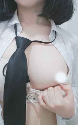 日本小萝莉大尺度自拍-5