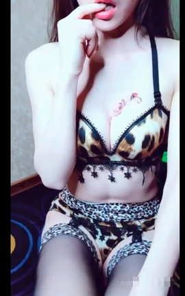 蜜宝温暖吖视频合集_丽丝库