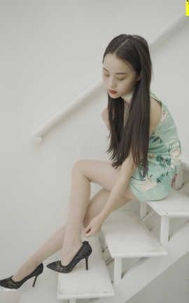 丝慕GIRL NO.037 凉晨《新模特凉晨旗袍变装》_丽丝库