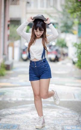 台湾网美 Wangmei 互惠_ZOE_东海艺术街拍#0072_丽丝库