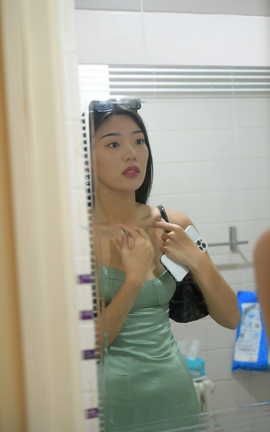 精选街拍作品 NO.1332 一始街拍作品 夜拍绿色长裙美女 part1_丽丝库