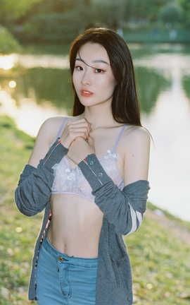 高质量模特@逗本逗鸭 诱惑私拍合集part1_丽丝库