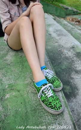 站前女神 恋足美腿棉袜女神级摄影套图 033_丽丝库