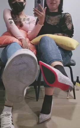 套路直播-焰灵姬-若依S-加倍刺激双S羞辱来我们脚底腚下[544X960 22分47秒]_丽丝库