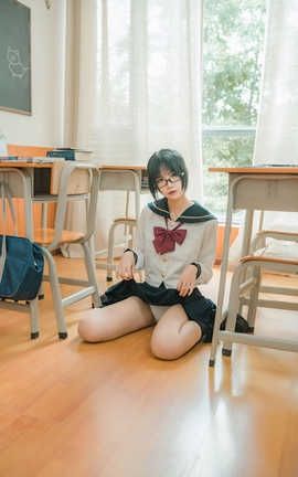 逐月Su-VOL.011 自宅jk_丽丝库