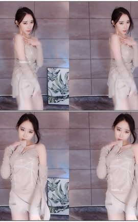 虎牙 暖暖(周童潼)-直播 魔法书福利 V766[1920X1080][3分26秒]_丽丝库