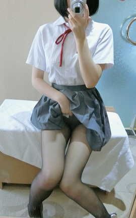 一只肉酱阿-黑丝制服