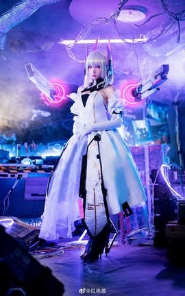 瓜希酱-战双帕弥什_丽丝库