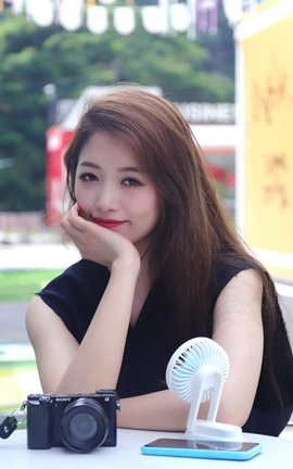 Pary摄影 NO.034 新模女神小婷的37码美脚绝版_丽丝库