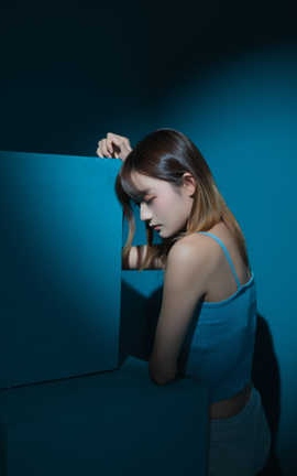 兔子zzz 抑郁的蓝房间_丽丝库