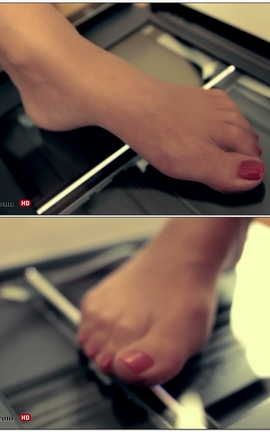 Feetweek 国外黑丝美足视频写真 FW_054[1280X720][6分52秒]_丽丝库