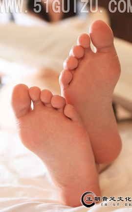 王朝贵足 No.032 亦舒精细剔透水晶彩甲清晰裸足系列_丽丝库