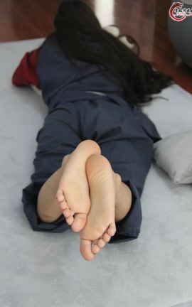 誉铭传媒(中学生棉袜套图)《一百一十一》_丽丝库