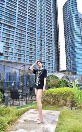 精选街拍作品 NO.0885 小海街拍作品 刚一看这穿搭想象空间很大哦 part1_丽丝库