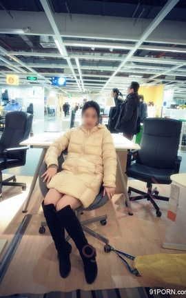 草莓穆斯塔全套露出-宜家露出_丽丝库