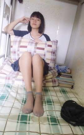 蕾蕾短丝套图-朱颜_丽丝库