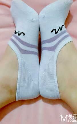 美莲色女生足控app的棉袜香浓套图合集 part14_丽丝库