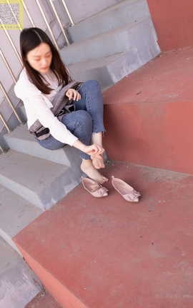 山茶摄影LSS NO.090 Baby的操场短丝_丽丝库