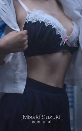 软软趴在床单上(铃木美咲)-制服少女电车露出_丽丝库