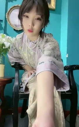 套路直播-清清sama-小皮鞋裸足榨三次，古风格格[540X960 13分43秒]_丽丝库