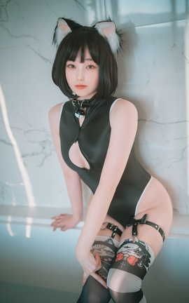 韩国写真杂志DJAWA Le chat deteste la douche_丽丝库