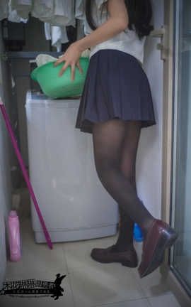 木花琳琳是勇者-NO.071 太太是黑丝袜JK Vol.1_丽丝库