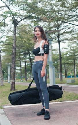 精选街拍作品 NO.0031 极品身材紧身裤高颜值美女图集 part1_丽丝库
