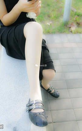 丝意写真摄影SIEE No.188 珊珊~长裙也要穿絲袜_丽丝库