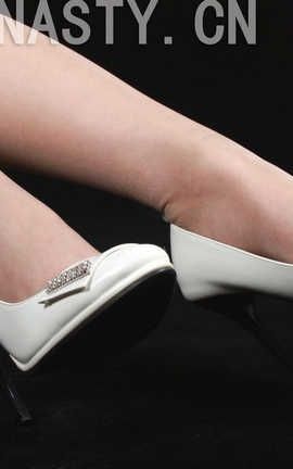 王朝贵足 No.311 Lika优雅白色镶钻高跟黑裙超薄肉色透明丝袜B_丽丝库
