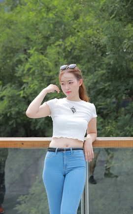 精选街拍作品 NO.1434 长腿牛仔裤小姐姐 part3_丽丝库