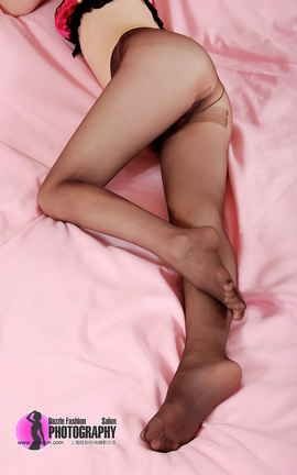 上海炫彩丝袜写真 No.290  小兔_黑丝美足_01_丽丝库