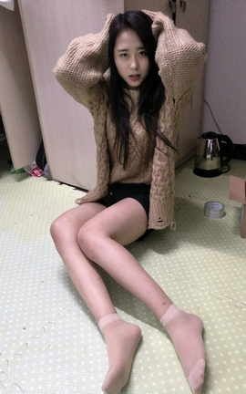 蕾蕾短丝套图-曹紫然_丽丝库